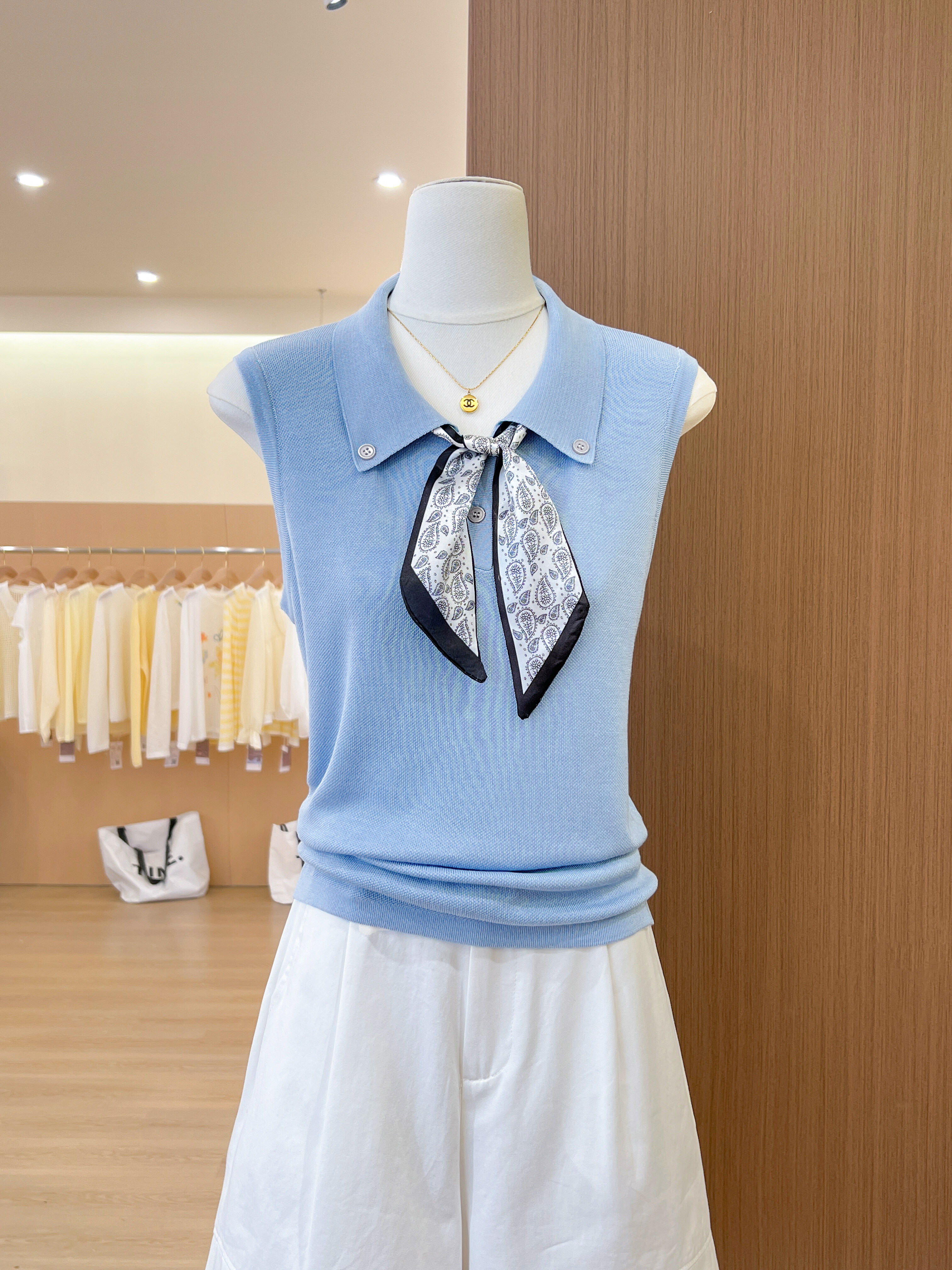 실사 POLO 칼라 경기 스카프 니트 조끼 여성 여름 고급 센스 고유 한 아름다운 민소매 티셔츠 폴로 칼라 맨위