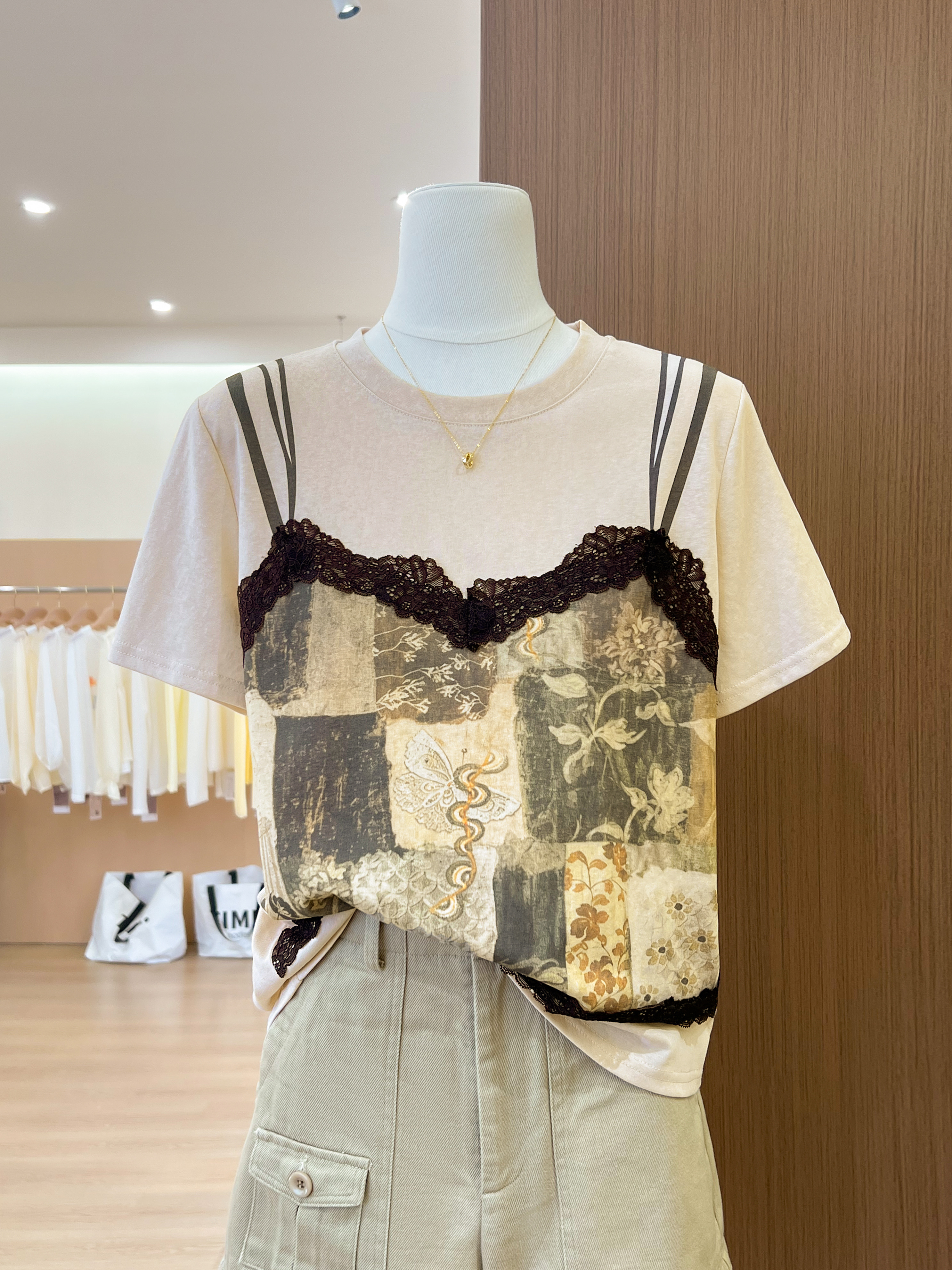韩系chic别致假两件正肩短袖T恤女夏季独特漂亮显瘦上衣  服裝批發女裝批發服飾貨源