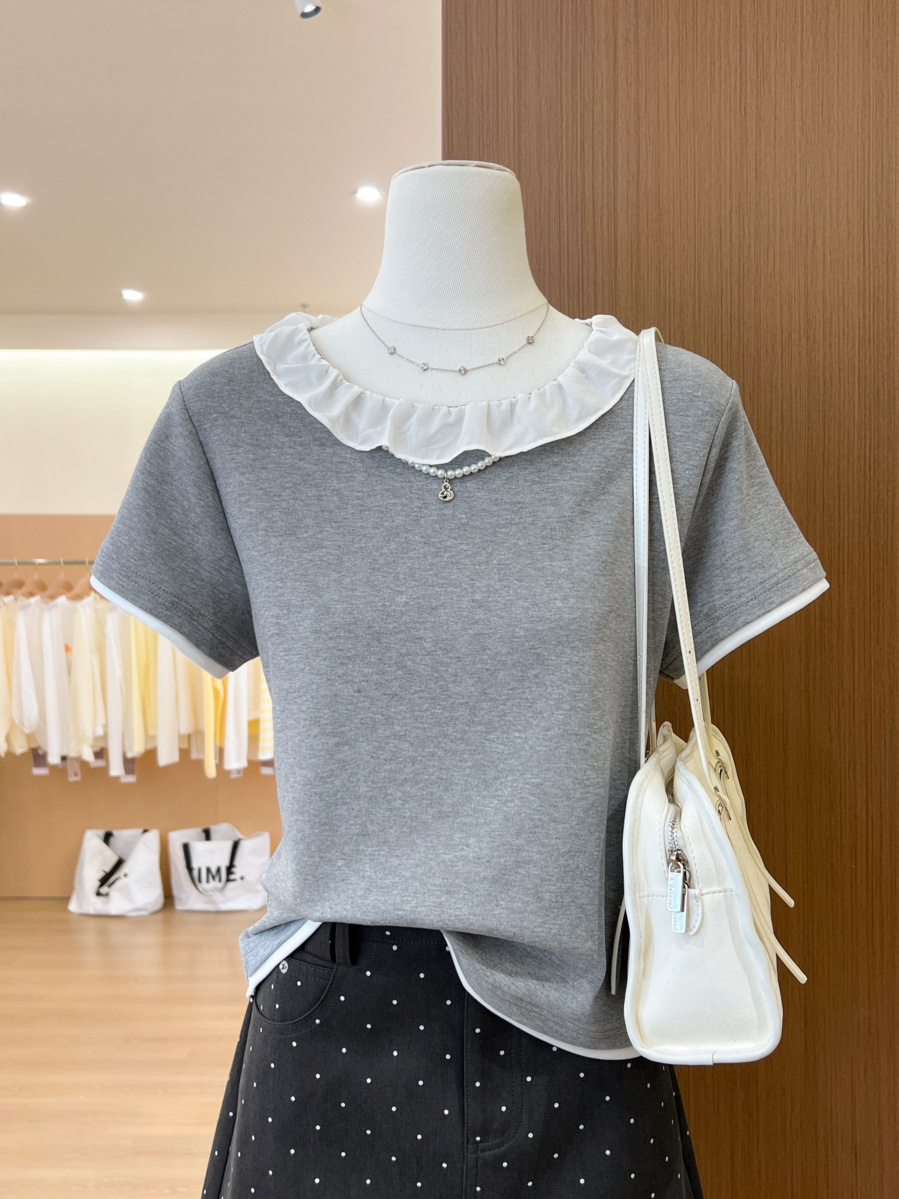 荷叶领灰色假两件短袖t恤女夏韩系设计感宽松显瘦正肩上衣  服裝批發女裝批發服飾貨源