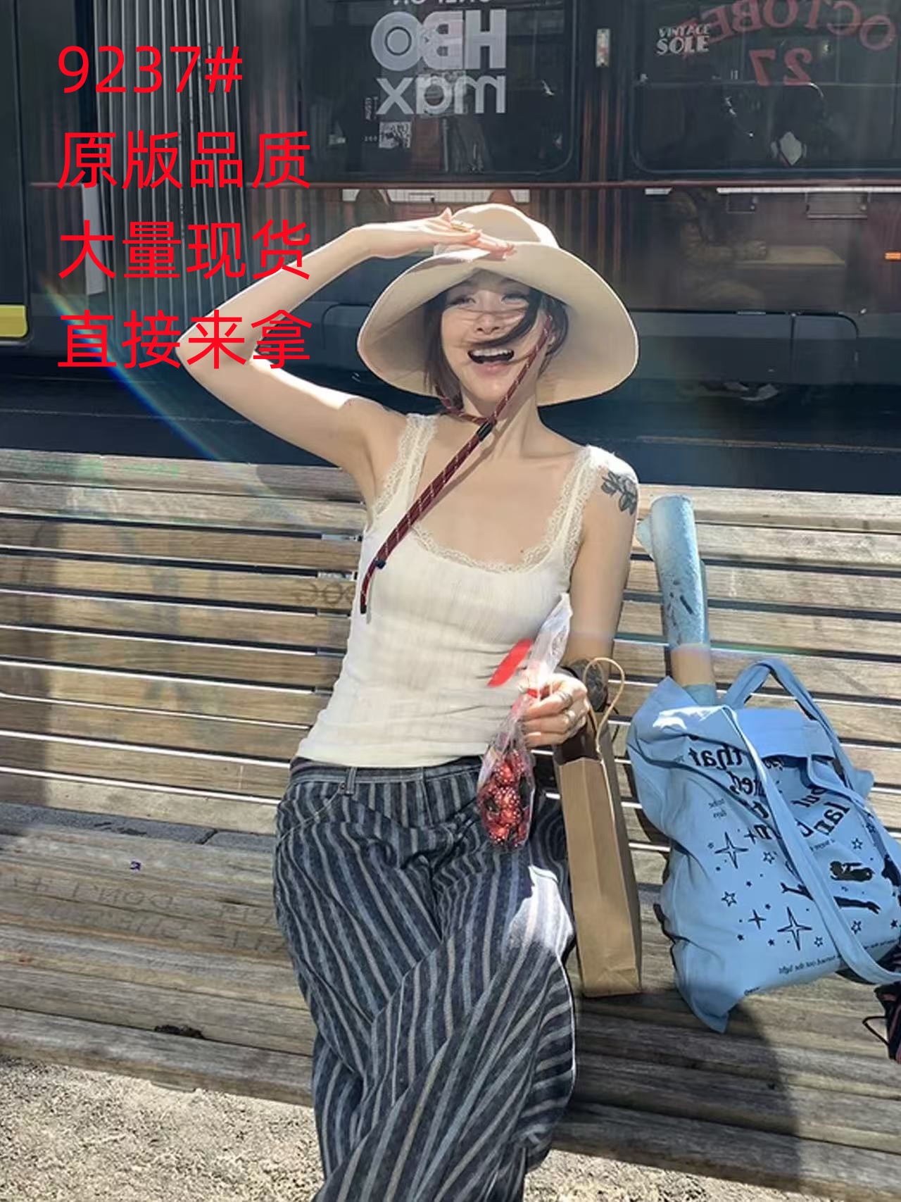 휴가 바람 레이스 측면 캐미솔 여름 새로운 자이언트 잘 생긴 백리스 슬림해 보이는 인사이드 가져 가라. 얇은 스타일 민소매 맨위