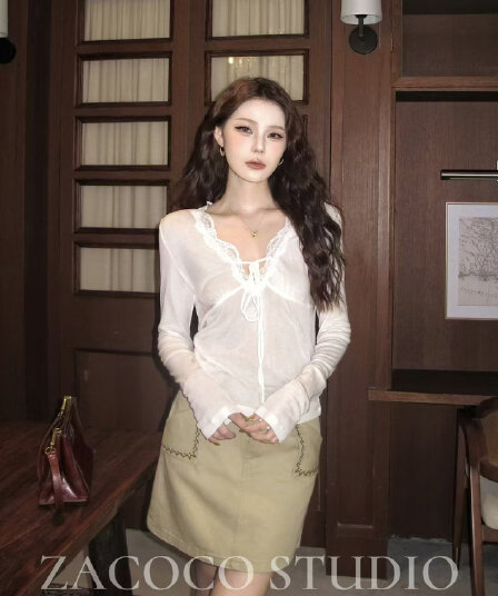 부드러운 레이스 조각 레이스업 V넥 긴팔 티셔츠 여성 가을 새로운 고급 센스 슬림해 보이는 다용도 얇은 블라우스 맨위