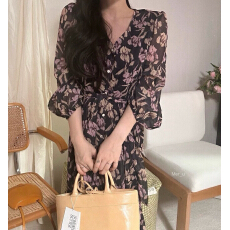 批发现复古碎花气质<b class='q'>雪纺</b>长款连衣裙