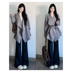 批发高级灰色翻领外套女2026初秋新款收腰设计感不规则中长款针织<b class='q'>上衣</b>