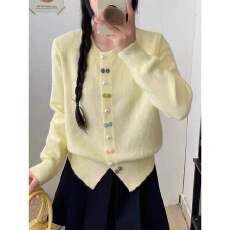 批发黄色<b class='q'>圆领</b>长袖<b class='q'>针织</b><b class='q'>开衫</b>女2026秋季新款慵懒风宽松刺绣毛衣外套上衣