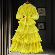 批发新款春季长奢荷叶边蝴蝶结褶皱喇叭袖烫金小香<b class='q'>风</b>连衣裙设计感钉