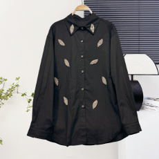 批发春装新款<b class='q'>甜美</b>立体花朵装饰复古单排扣衬衫女宽松百搭上衣