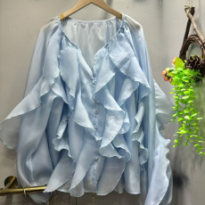 批发独特漂亮超好看上衣<b class='q'>女</b>春季新款法式设计感小众时尚气质<b class='q'>长袖</b>