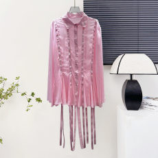 批发<b class='q'>欧洲站</b><b class='q'>新款</b>法式名媛风套头<b class='q'>新款</b>时尚百搭喇叭袖纯色女上衣