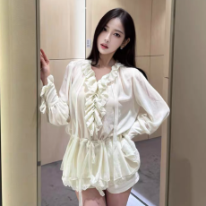 批发法式白色长袖v领连衣裙子女新款巨好看的修身气质a字