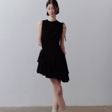 批发2026流行新款派对场合无袖修身<b class='q'>连衣裙</b>