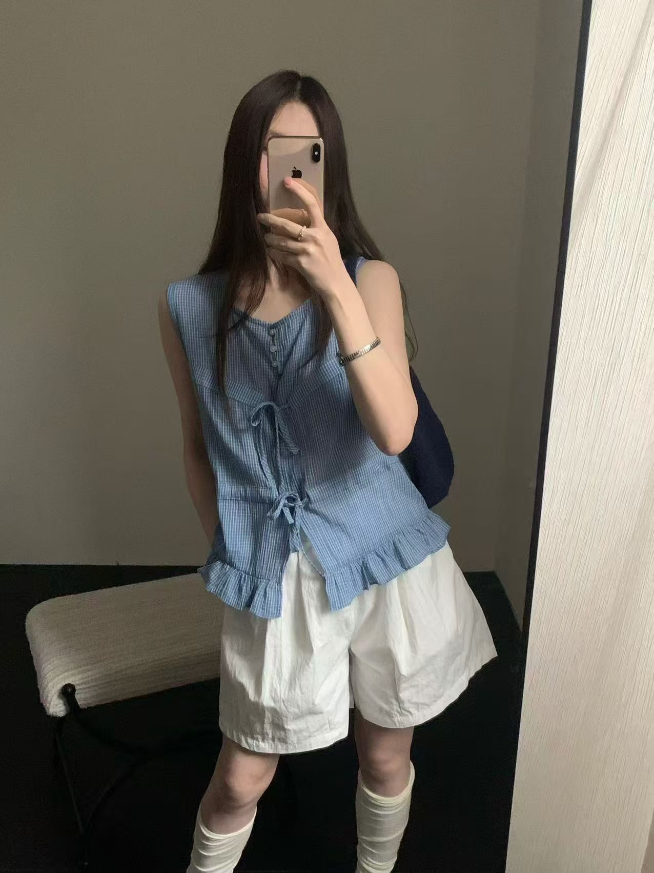 2026 새로운 디자인 센스 나비 넥타이 민소매 여성 셔츠