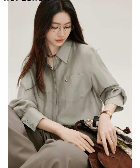 빨간 소매 사소한 셔츠 2026 가을 새로운 보다 작은 서울 맨위