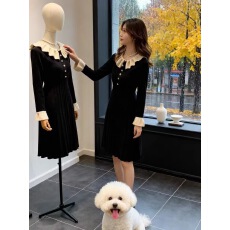 批发秋<b class='q'>冬</b>新款法式千金风娃娃领赫本风显瘦哺乳连衣裙