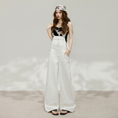 批发减龄白色<b class='q'>牛仔</b><b class='q'>背带裤</b><b class='q'>女</b>2026新款春秋宽松阔腿裤直筒<b class='q'>垂</b>感连体裤<b class='q'>长</b>裤