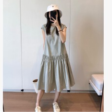 批发現货新款小飞袖压褶圆领宽松设计感连衣裙<b class='q'>夏</b>季显瘦孕妇裙子