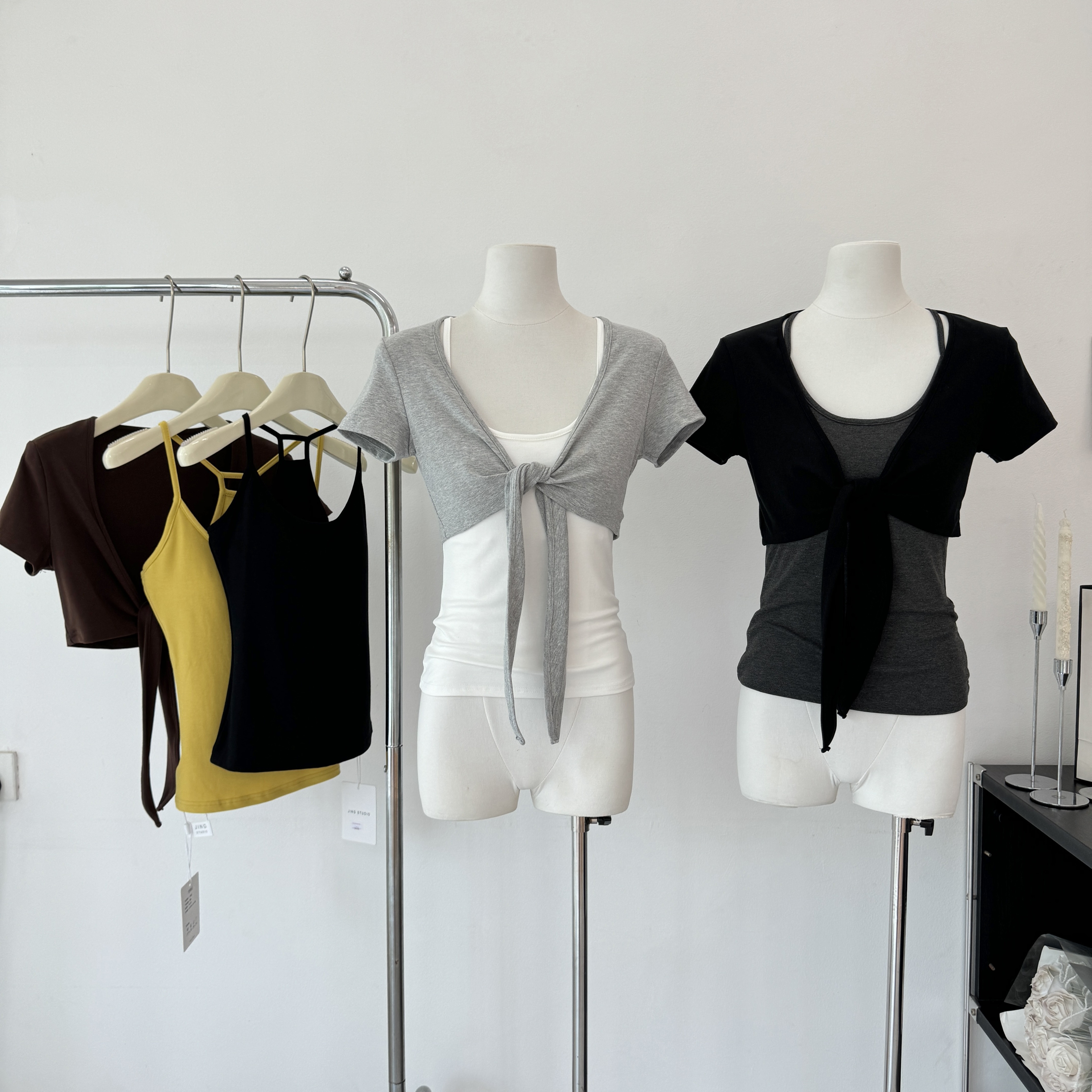 laareetoo 3 색 스트랩 반팔 오픈 가디건 여성 여름 루즈핏 없음 칼라 다용도 디자인 센스 쇼트 스타일 맨위