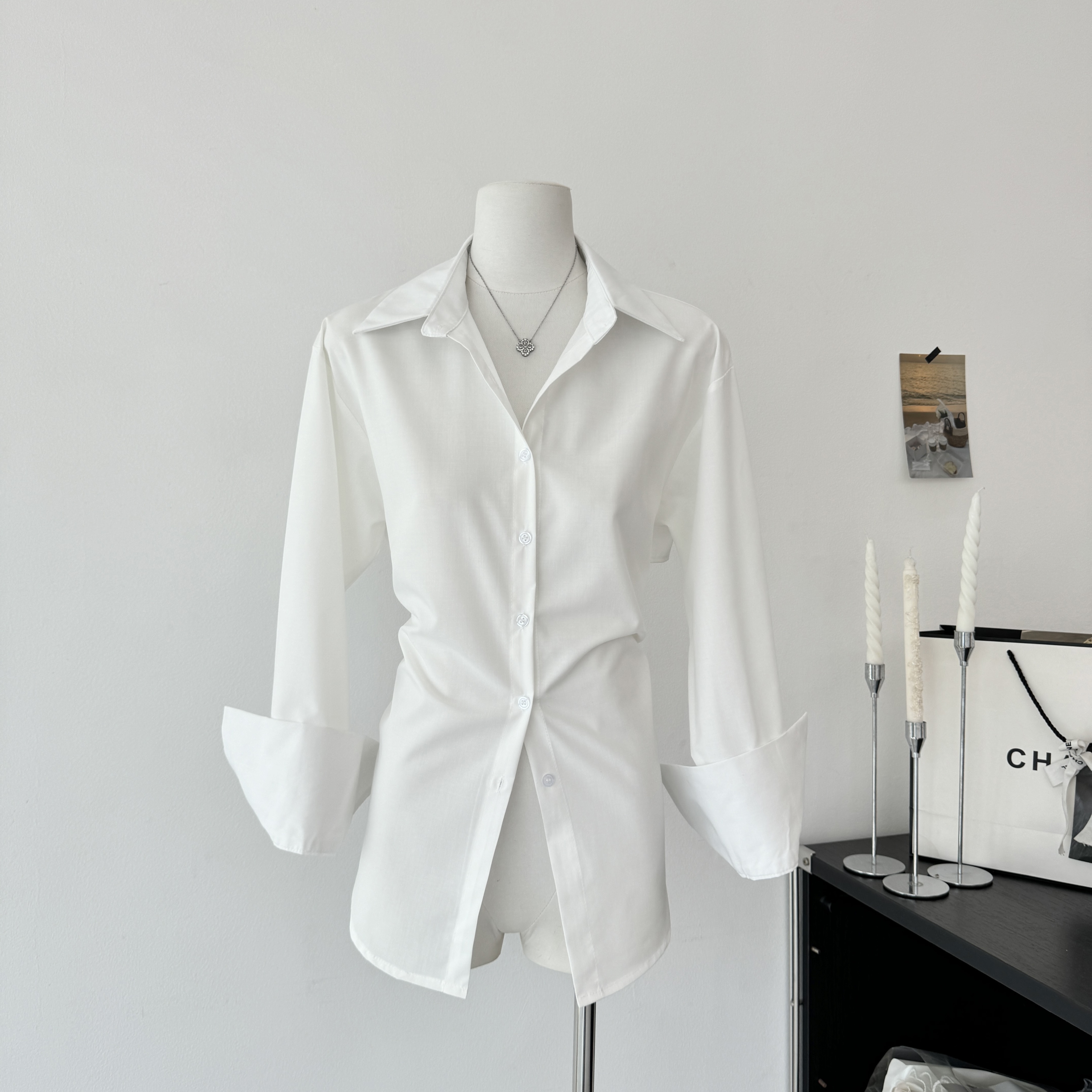 chicyou 꽃 Shan Shan 같은 단락 슈퍼 a 작은 섹시함 디자인 센스 화이트 뒤로 스트랩 허리 수축 흰 셔츠