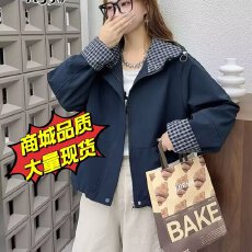 批发时尚连帽拼色外套女春秋新款宽松休闲小个子短款风衣<b class='q'>夹克</b>