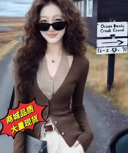패션 한국 스타일 페이크 레이어드 반팔 티셔츠 외국 가스 여름 얇고 가벼운 패션 배색 패치워크 슬림해 보이는 작은 대중 니트 스웨터