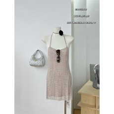 批发挂脖亮片吊带连衣裙女秋<b class='q'>冬</b>季性感高腰收腰显瘦高级感轻奢包臀短裙