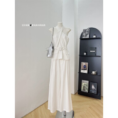 批发Leathercat初夏绝美<b class='q'>套装</b>韩系松弛感时尚减龄<b class='q'>牛仔</b>背心半身裙<b class='q'>套装</b>女