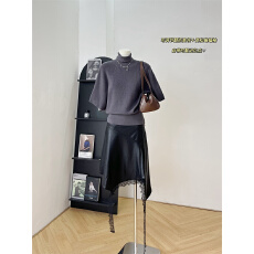 批发韩系高级感时尚气质小众休闲半高领<b class='q'>中袖</b><b class='q'>上衣</b>高腰不规则半身裙套装
