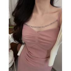 批发嘎嘎胖mm气质吊带钻条高级感显瘦包臀连衣裙+开衫大码女装连衣裙