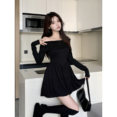 批发实拍 大码一字肩长袖连衣裙新款法式名媛风收腰显瘦蓬蓬小黑裙子