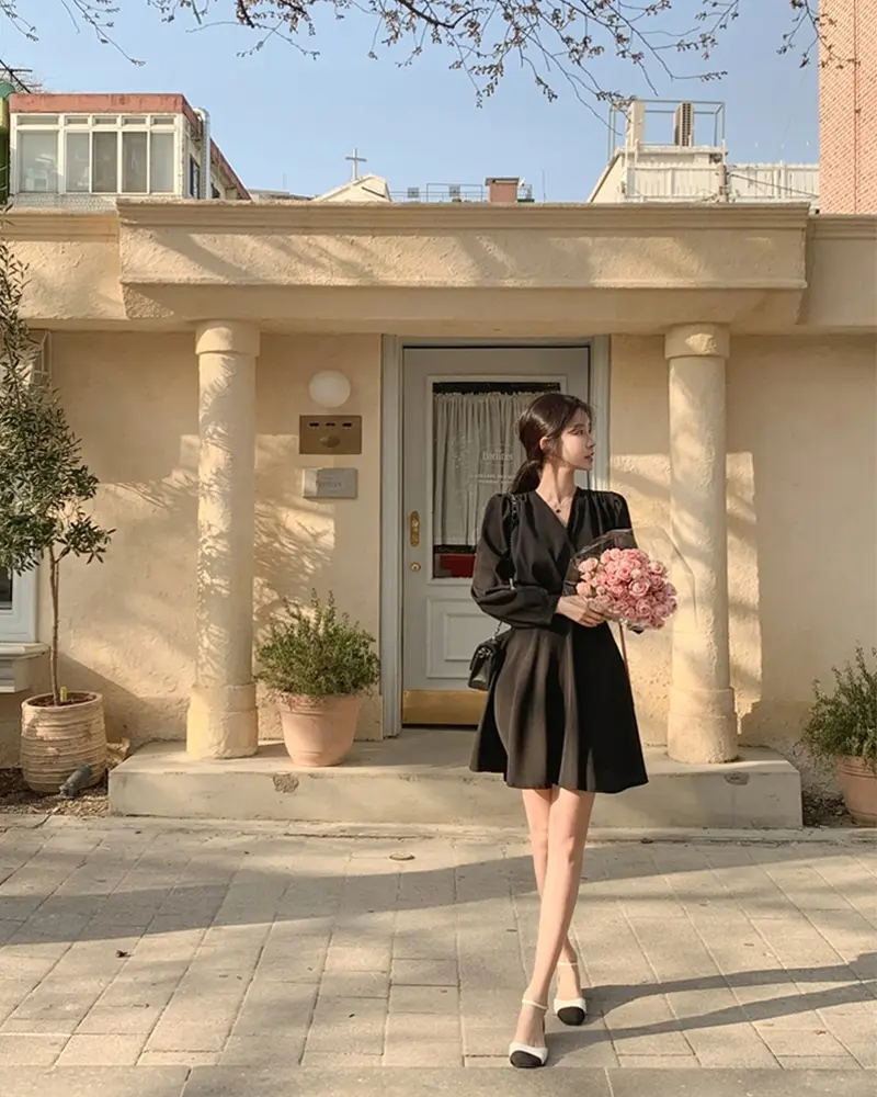 프렌치 스타일 V넥 리본 원피스 상세 이미지 4