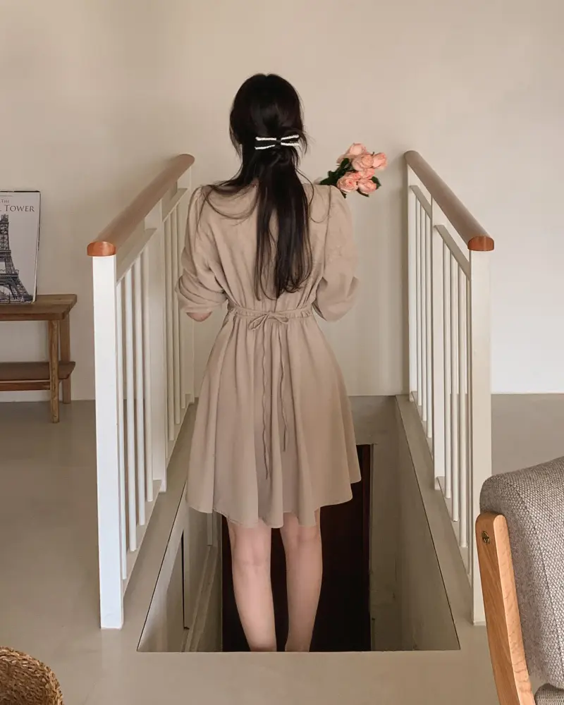 프렌치 스타일 V넥 리본 원피스 상세 이미지 19