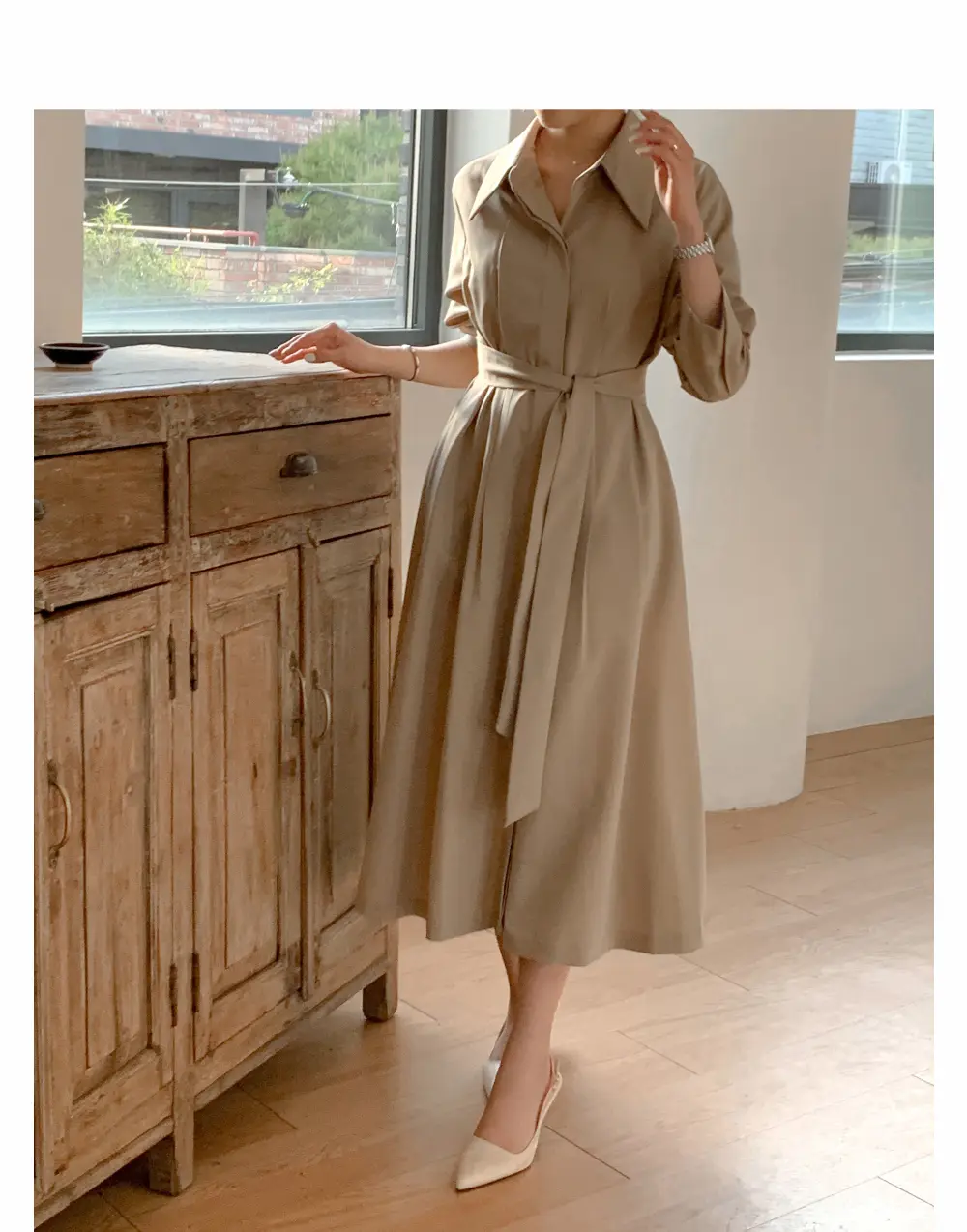 폴드 칼라 긴소매 허리 조임 원피스 상세 이미지 9