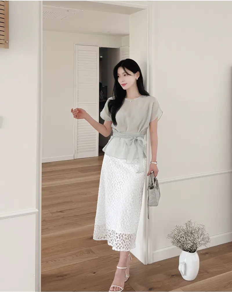 여성 라운드넥 리본 셔츠 블라우스 상세 이미지 5