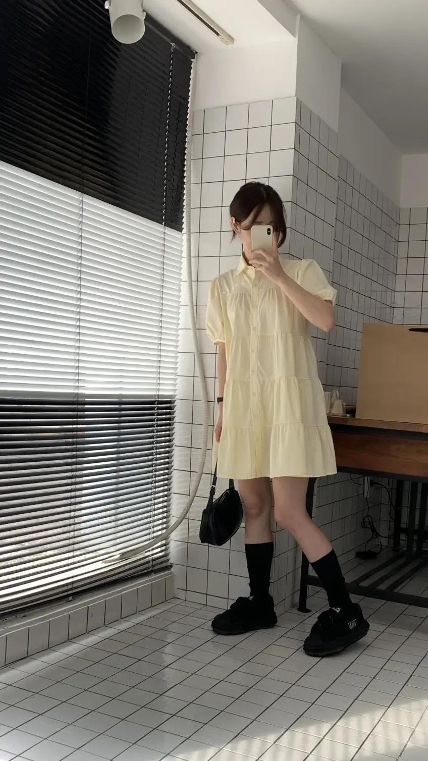 퍼프소매 폴로넥 단추 원피스 상세 이미지 16