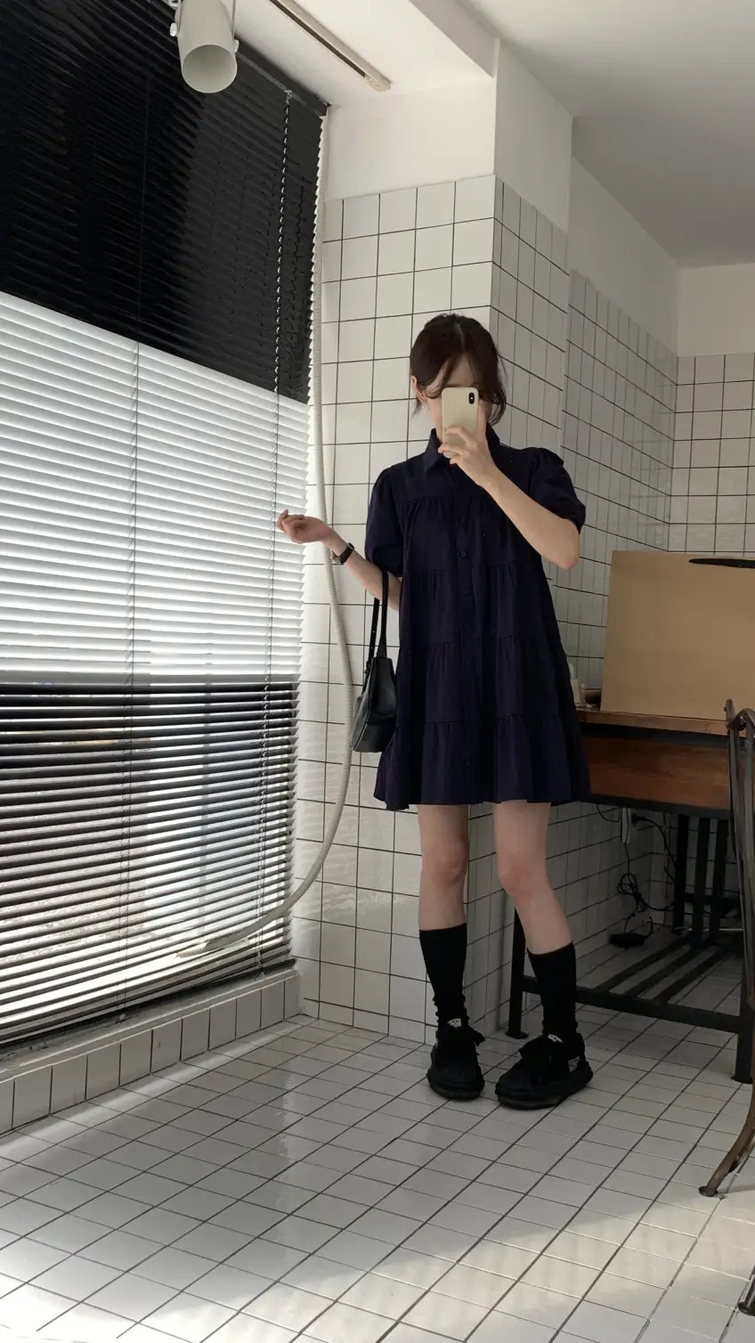 퍼프소매 폴로넥 단추 원피스 상세 이미지 27