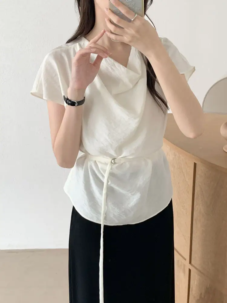 프렌치 스타일 끈 장식 V넥 블라우스 상세 이미지 10