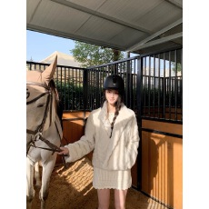 批发Hotdog 热狗很辣【云端泡芙 仿真皮草】奶杏色皮草女秋<b class='q'>冬</b>短款外套