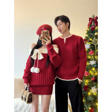 批发实拍一字肩甜美厚款<b class='q'>连衣裙</b>女氛围感男女针织情侣红色毛衣包臀裙