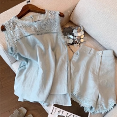 批发懒懒风<b class='q'>蕾丝</b>拼接背心衬衫女2026夏季新款高级气质减龄阔腿短裤<b class='q'>套装</b>