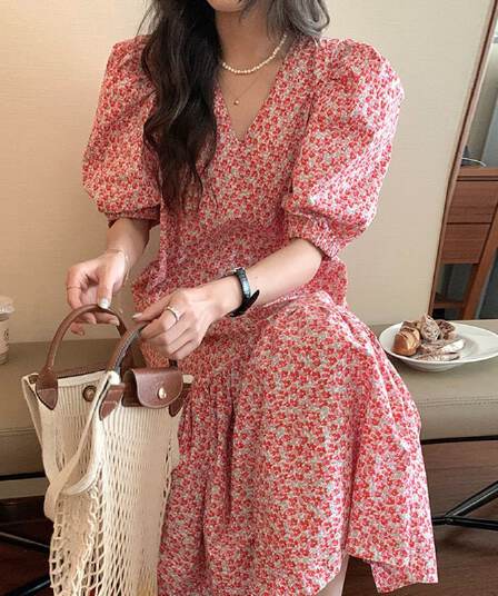 한국 chic 여름 프랑스식 달콤함 V넥 전체 화면 꽃무늬 루즈핏 패치워크 프릴 거품 소매 여성 드레스