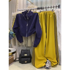 批发韩国东大门新款休闲运动套装女立领拉链卫衣搭侧拼条阔腿裤两件套