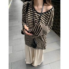 慵懒风条纹大领口U领长袖T恤