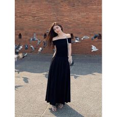 批发两穿黑色一字肩连衣裙女2026高级气质露肩收腰长裙抹胸裙子