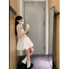 批发2026年夏季新款韩系白色短裙花苞连衣裙女显瘦无袖背心裙小个子