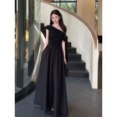 批发法式纯欲风一字肩短袖连衣裙女夏季新款高级感气质收腰显瘦长裙