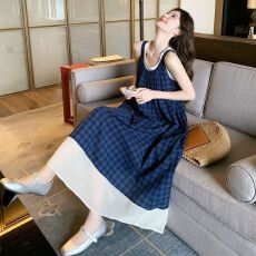 批发宽松大摆型复古格子轻熟风吊带裙女夏新款温柔背带长裙气质连衣裙