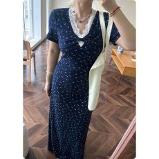 批发法式V领碎花连衣裙女2026夏季韩版纯欲风气质收腰显瘦中长款裙子