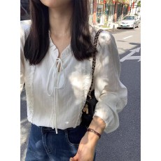 批发法式气质<b class='q'>白色</b>系带蕾丝刺绣衬衫女秋季别致温柔风衬衣独特漂亮上衣