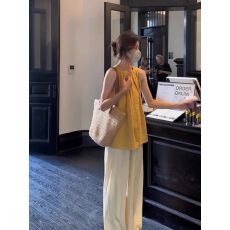 批发【官图 广州原版面料】挂脖吊带背心女夏季绝美上衣<b class='q'>宽松</b>无袖衬衫