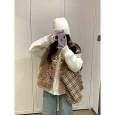 批发实拍实价 爆款设计感藤姐同款三件套