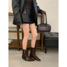 批发2025新款复古瘦瘦靴短靴扣子小方头平底西部短靴时尚气质靴女